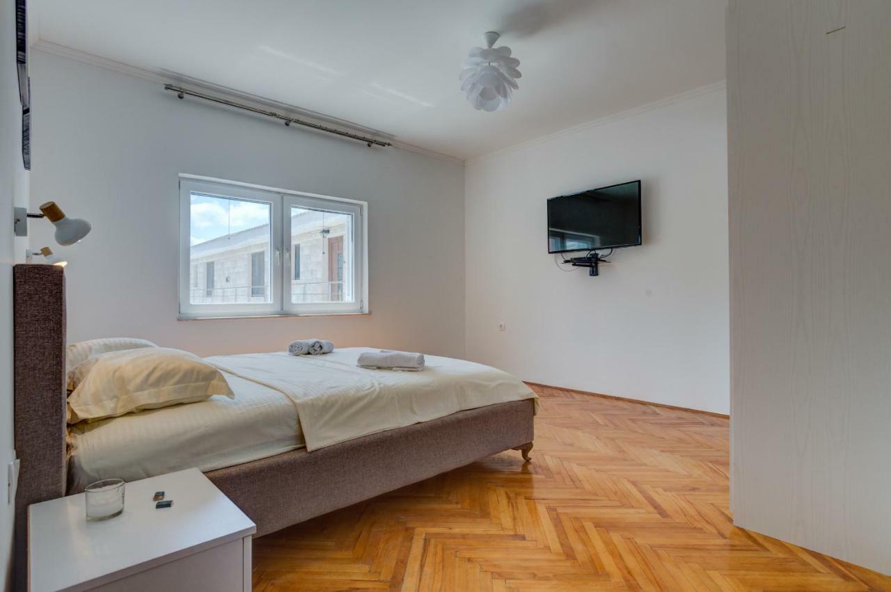 Villa Ilijana Тиват Екстер'єр фото